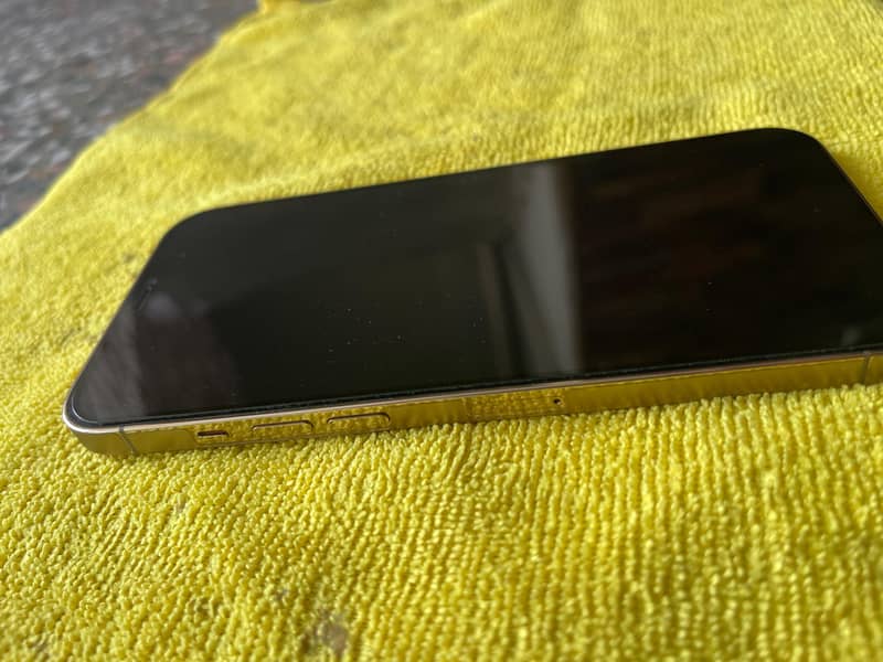 Iphone 12 pro max (128 GB GOLD) 2