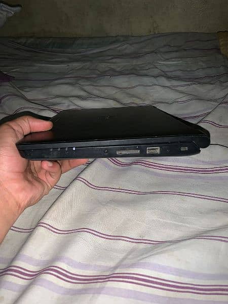 Laptop Dell 3