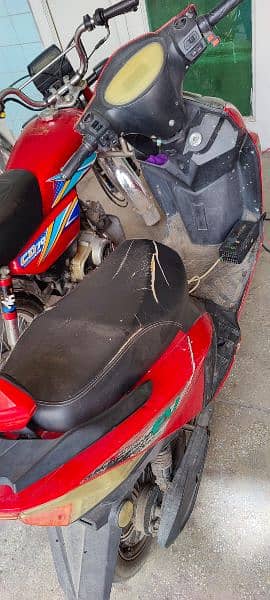 Electric Scooty for Sale in Lahore. 8