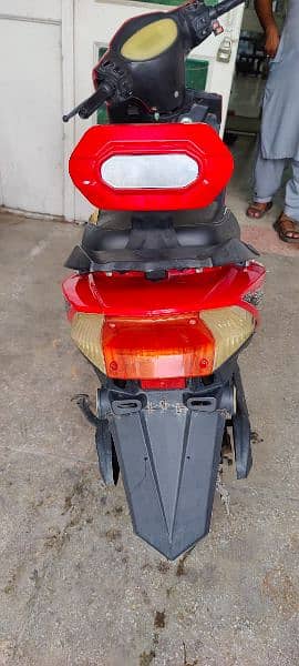 Electric Scooty for Sale in Lahore. 9