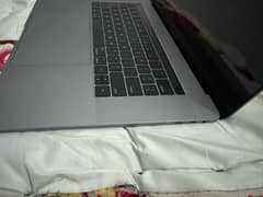 MacBook Pro 2017 15.4 Inches TouchBar