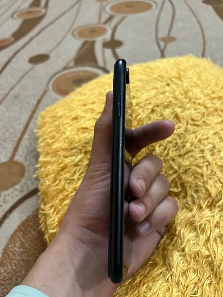 IPHONE XR (NO EXCHANGE) 2