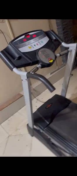 Advance fitness Auto incline Treadmill 7