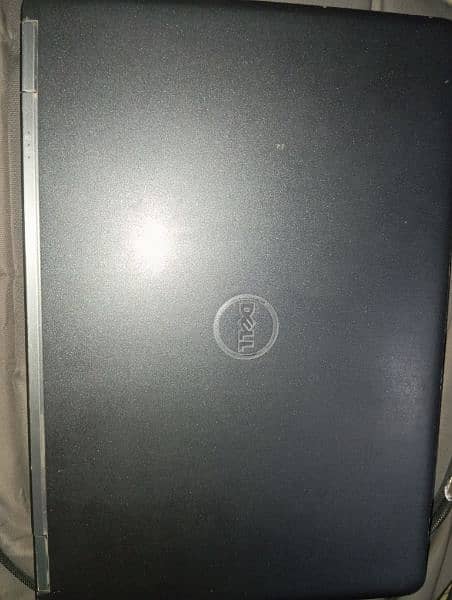 Dell laptop 0