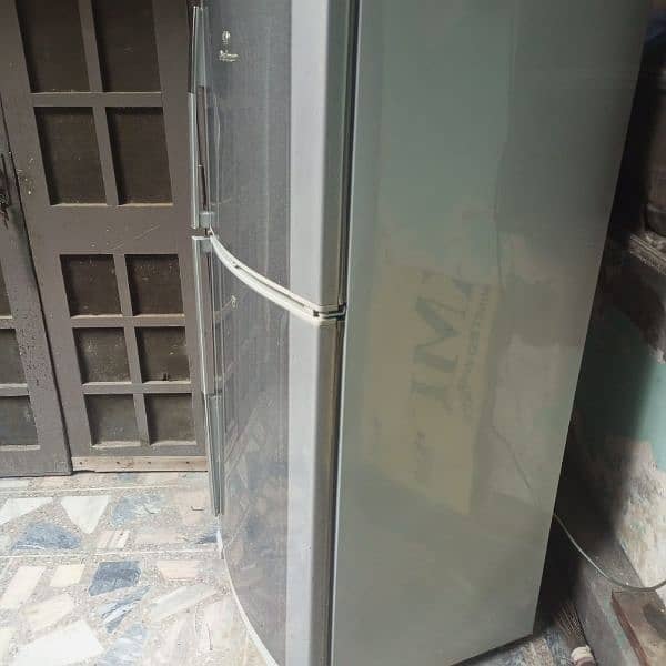 Dawlance fridge for sale 2