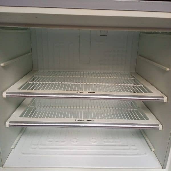 Dawlance fridge for sale 6