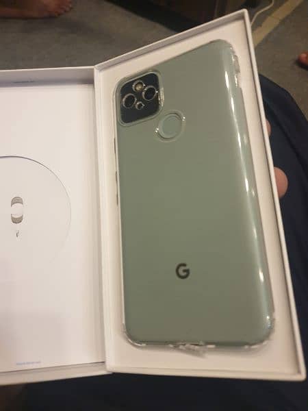 Pixel 5 with box _ new 2