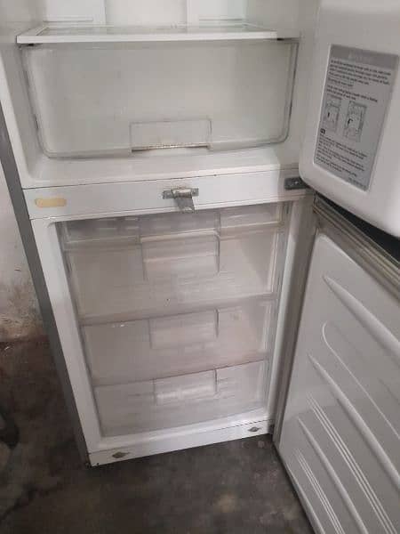 LG non frost fridge 4