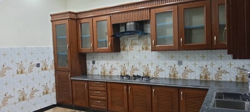 Beautiful Brand New Kanal Upper Portion For Rent 15