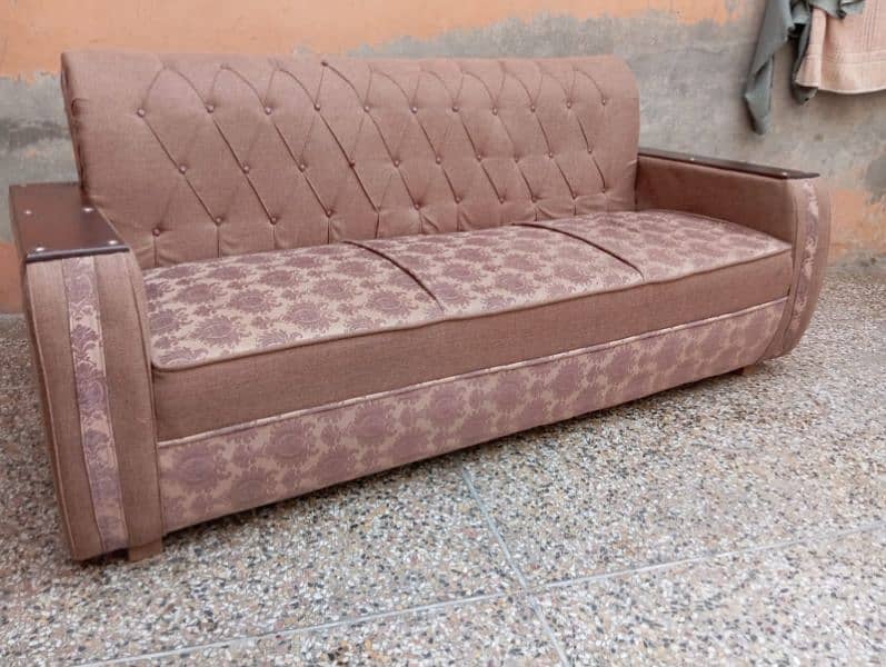 Five seater sofa set in good condition 4