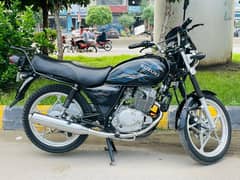 SUZUKI GS SE 2022 MODEL 10000 KM 10/10 BIKE LOCAL USED 0