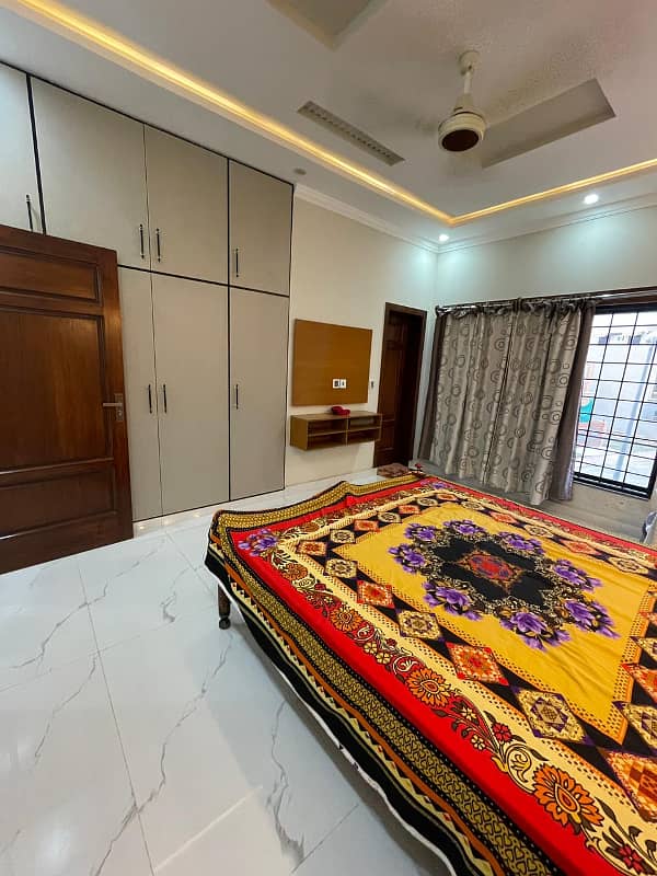 Luxurious Modren 10 Marla Furnished House Available For Rent Bahria Town Lahore Prime Location 3