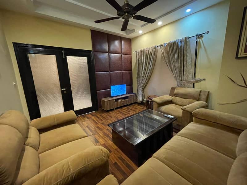 Luxurious Modren 10 Marla Furnished House Available For Rent Bahria Town Lahore Prime Location 23