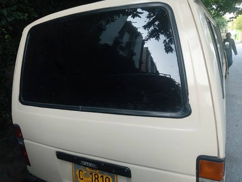 TOYATA HIACE 1986 MODEL. . CONTACT NUMBER ;( 03345219461 ) 2