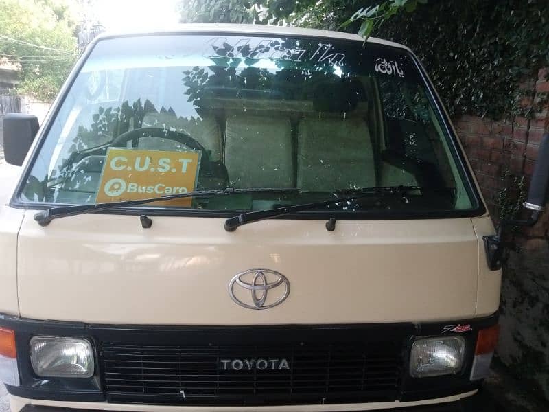 TOYATA HIACE 1986 MODEL. . CONTACT NUMBER ;( 03345219461 ) 5