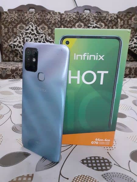 Infinix hot 10, 4/64. 1