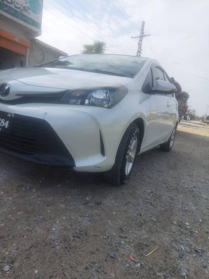 Toyota Vitz 2014 17