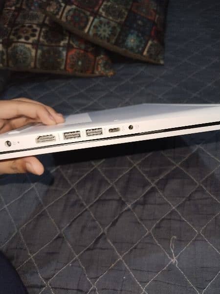 HP laptop 4