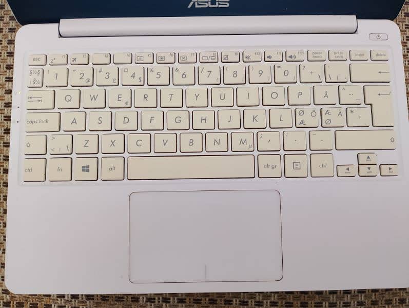 Asus laptop 3