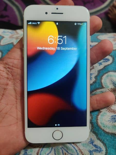 Iphone 7 , 128 gb , pta approved, 10 / 8 condition 1