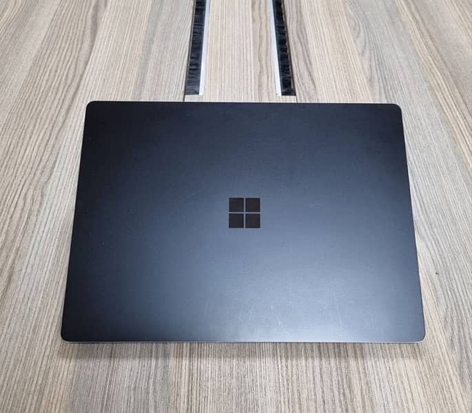 Microsoft Surface Laptop 4 - Core i5 11th Generation - 8gb Ram 256gb S 3