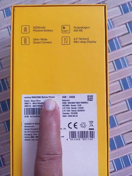 Realme 5i 4+64gb set and box no charger 7