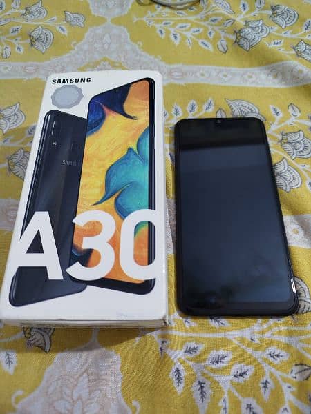 Samsung A30 Mobile 10/10 condition 0