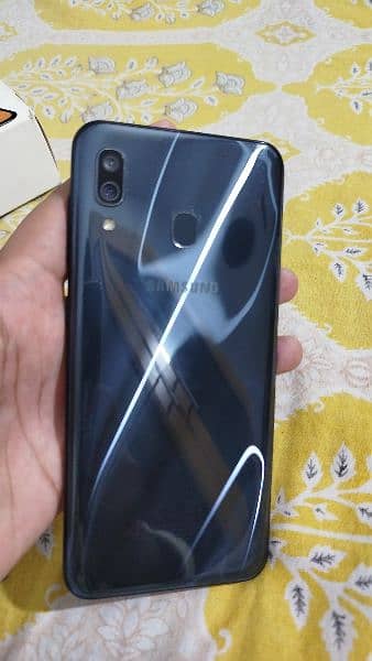 Samsung A30 Mobile 10/10 condition 4