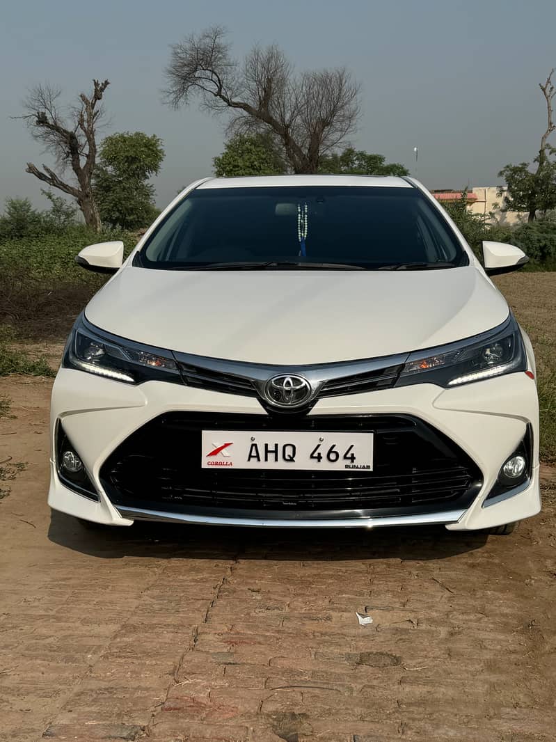 Toyota Corolla Altis 2022 Grande 2022 model 6