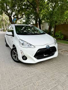 Toyota Aqua 2015 PERL WHITE PUSH START