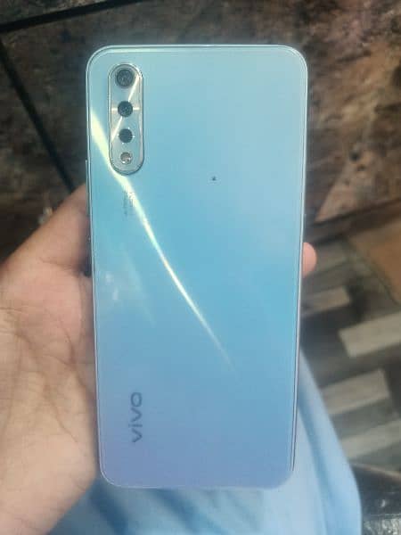 Vivo s1 4/128 2