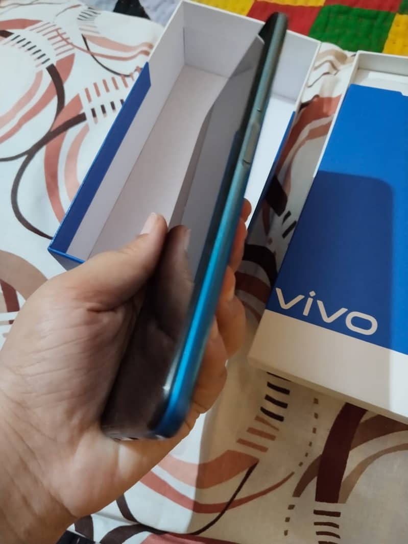 Vivo 53s 5