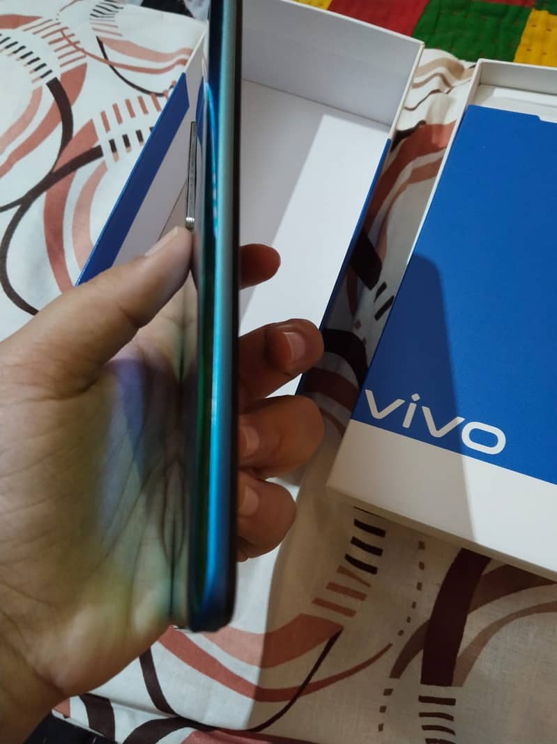 Vivo 53s 10