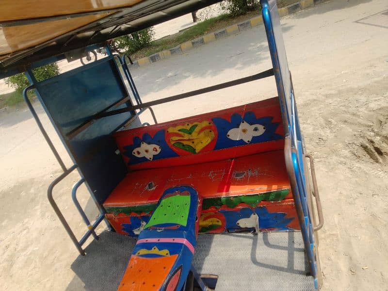 United rickshaw for sale. 5