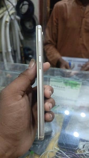 honor 7x 4ram 128gb rom 10/9.5 condition 1