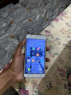 samsung j7