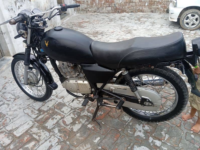 SUZUKI GS 150 FOR SALE 4