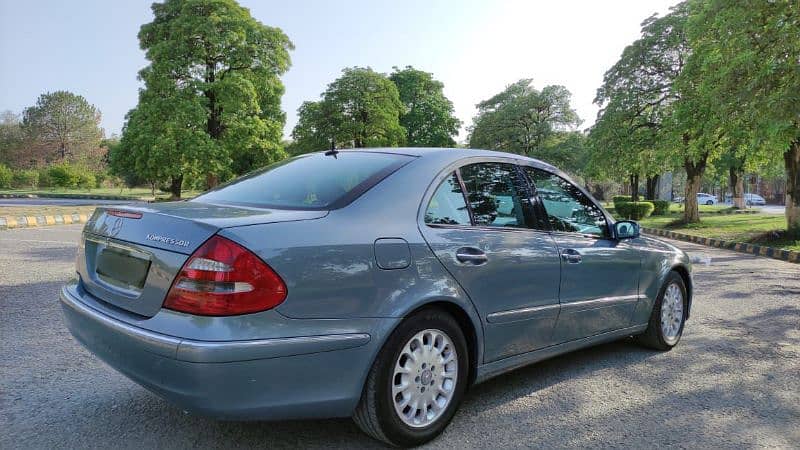 Mercedes E Class 2005 4