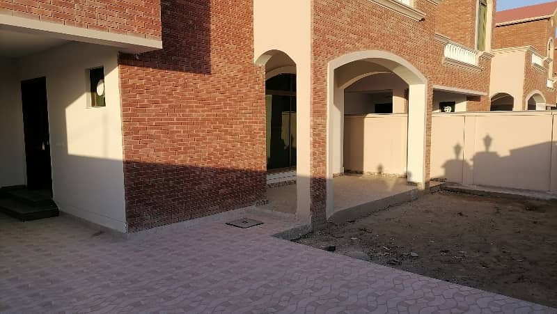 A Spacious 15 Marla House In DHA Defence - Villa Community 4