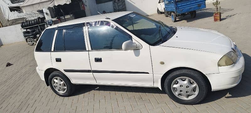 Suzuki Cultus VXR 2011 model geniune condition family use car 4