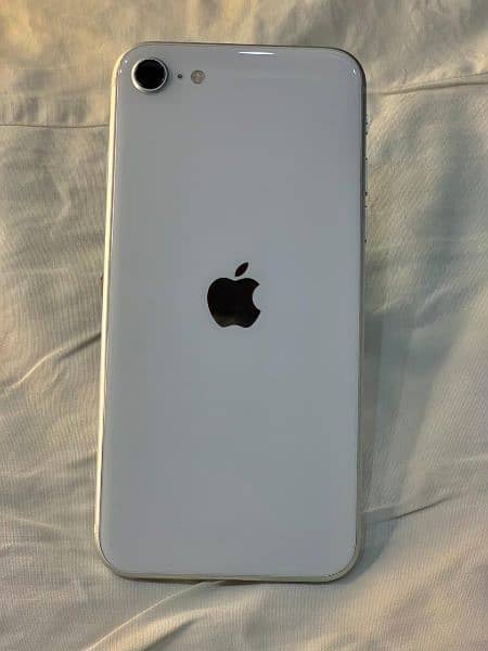 Iphone SE 2020 new condition 9