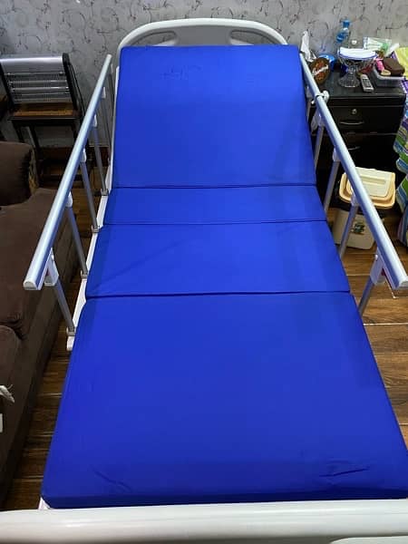 Electric Patient Bed with 2 air Mattress and a drip stand 2