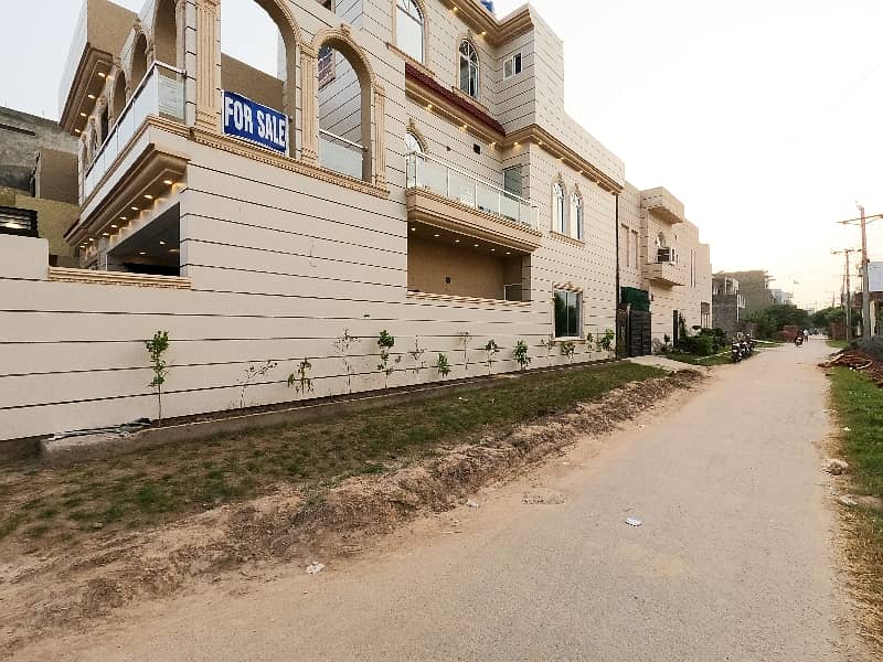 A Well Designed Corner House Is Up For sale In An Ideal Location In Lahore 6