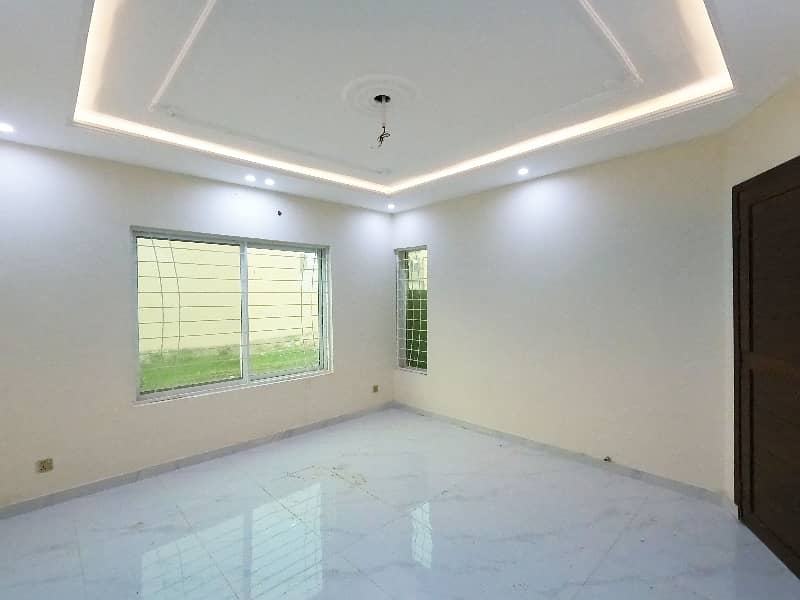 A Well Designed Corner House Is Up For sale In An Ideal Location In Lahore 14