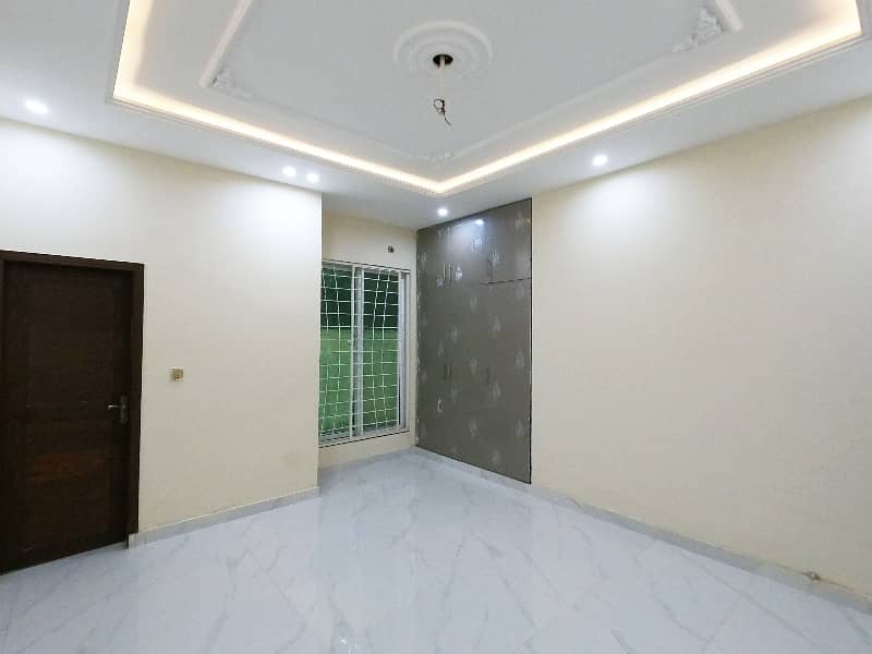 A Well Designed Corner House Is Up For sale In An Ideal Location In Lahore 16