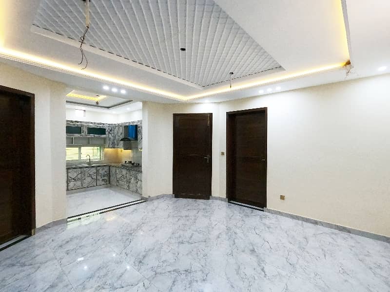 A Well Designed Corner House Is Up For sale In An Ideal Location In Lahore 21