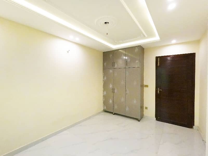 A Well Designed Corner House Is Up For sale In An Ideal Location In Lahore 30