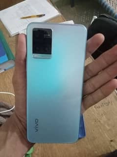 For Sale: Vivo Y33s (6GB RAM, 128GB Storage) – Rs. 40,000