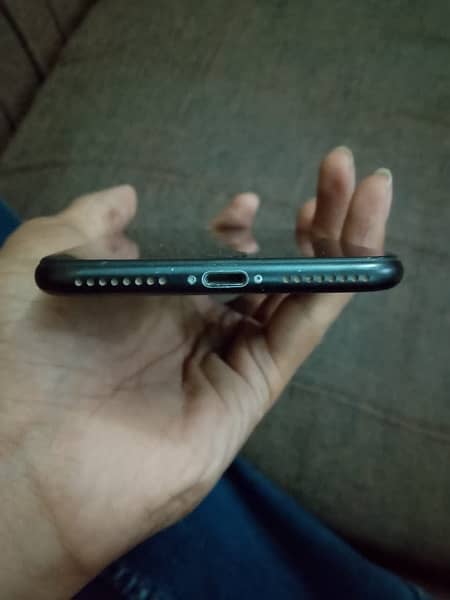 iPhone 7Plus mint condition non pta 3