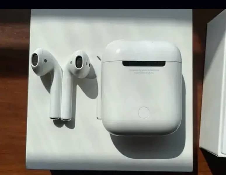 Apple AirPods - 2nd Generation (Original) 4